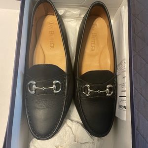 Men’s Black loafers gently worn